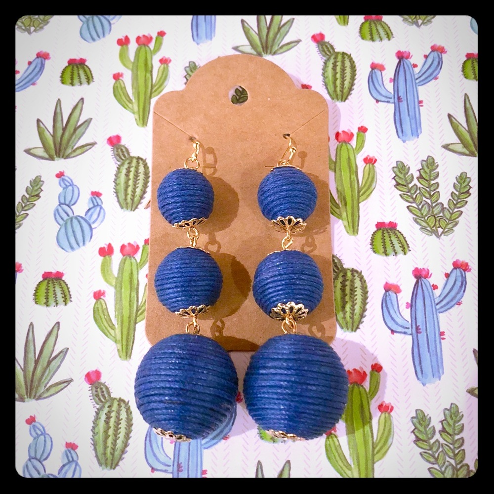 Super cute bauble earrings